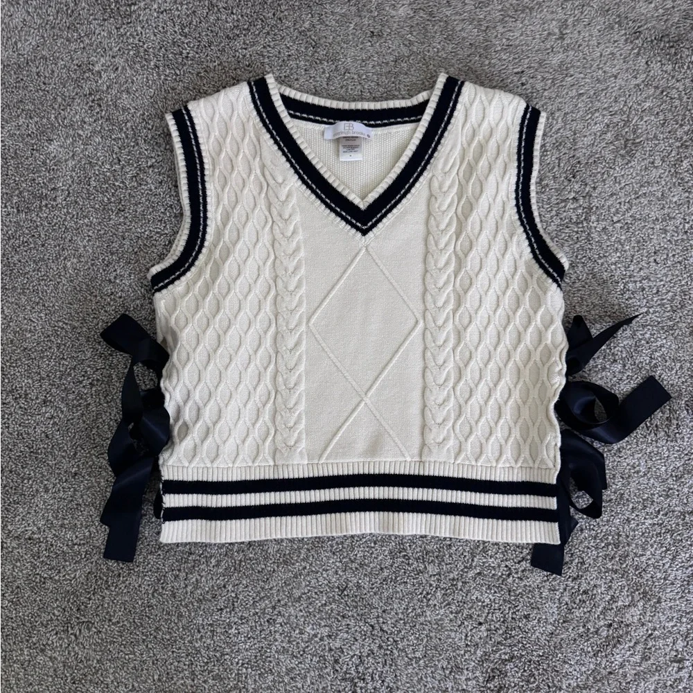 Altar'd State Cream and Black V-Neck Sweater - Picture 2 of 4